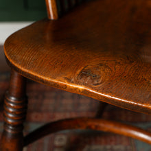 Load image into Gallery viewer, 19th Century English Windsor Chair
