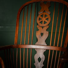 Load image into Gallery viewer, 19th Century English Windsor Chair
