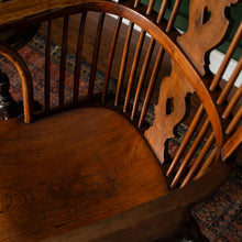 Load image into Gallery viewer, 19th Century English Windsor Chair
